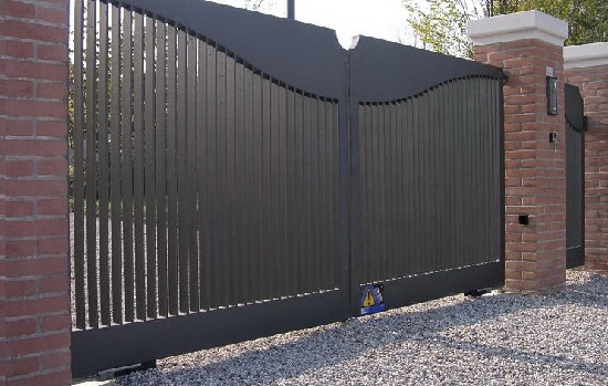 Купить новые ворота Абакан откатные в Железногорске по цене от 81520 руб